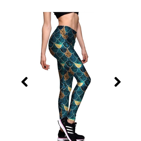 Mermaid leggings, fits like a medium NWOT - Picture 3 of 4
